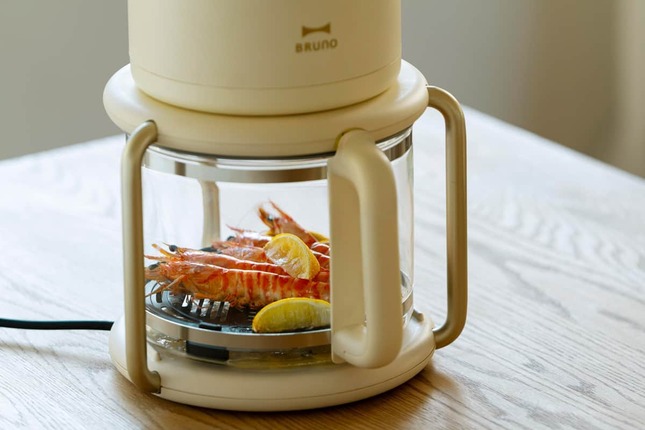 調理中の様子が見え、目でも楽しめる