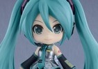 「ねんどろいど 初音ミク」が3代目「3.0」に　アイシャドウまで忠実に再現