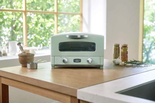 トーストはもちろん、揚げ物の温め直しやピザ・グラタンの調理もおいしく
