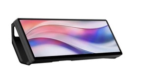 設置性も視認性も高い。仮想ボタンの表示など使い方はユーザー次第
