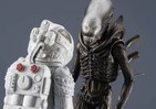 映画「エイリアン」の登場キャラがカプセルトイフィギュアに
