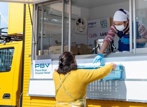 被災者とひとり親家庭を食の面で支えるキッチンカー　全国5団体に無償提供へ