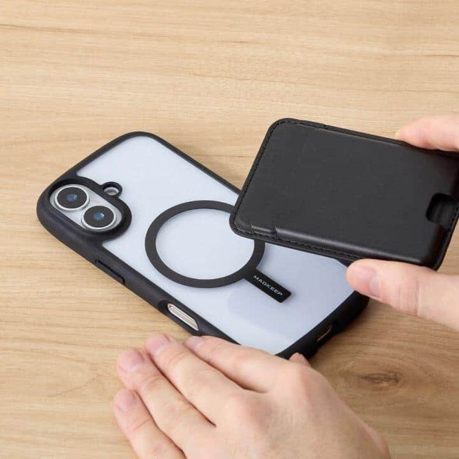 位置決めがしやすい貼り付けツールが付属
