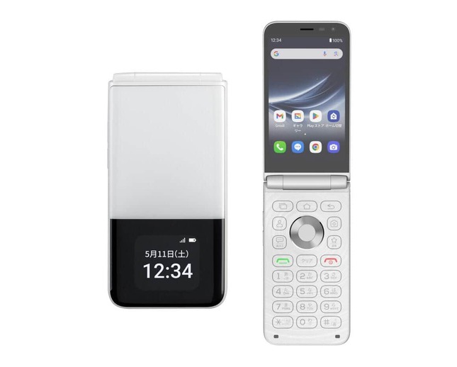 姿はガラケー、中身はスマホ