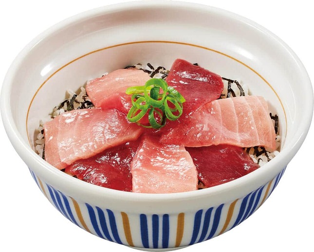 中とろの口どけと赤身の旨みをたっぷりと堪能
