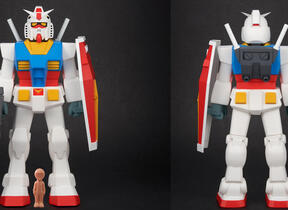 「ガンダム」レトロ系ソフビシリーズ　第1弾は「RX-78-2 ガンダム」2種