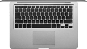 フルサイズのキーボードは、「薄さ」以外では数少ない「売り物」のひとつ
