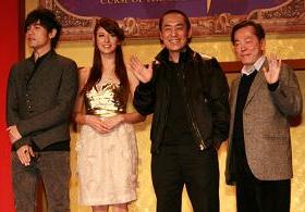 チャン監督（右から2番目）はジェイさん（一番左）の演技を絶賛していた