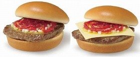 新「ハンバーガー」(左)、新「チーズバーガー」(右)