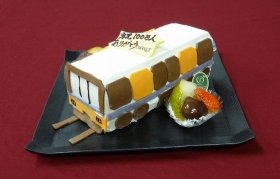 「TJライナー」乗車100万人達成記念ケーキ　限定130台だよ！