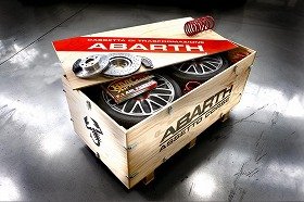 「ABARTH 500」専用のパーツキット