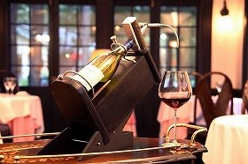 世にも不思議な「ワインサーバー」