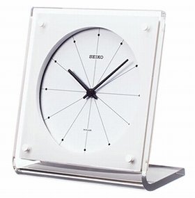 130年の技術力詰まったソーラー時計