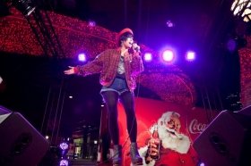 コカ･コーラ 2011 クリスマスキャンペーン、「ハピネストラック」全国へ
