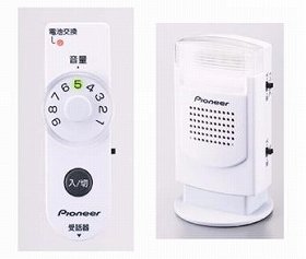 電話機をより便利に使うためのアクセサリー（写真は「受話音量増幅器　TF‐TA11」（左）と「フラッシュベル　TF‐TA21」）