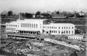 1931年11月29日、完成間近の上野駅舎。翌年4月に竣工し、開業した（日本電報通信社撮影） (C)共同通信社