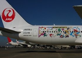 JALが「ドラえもんジェット」　「2012年12月12日12時」に出発