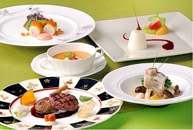 中華料理コースとフランス料理コース