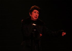 「ヨイトマケの唄」を紅白歌合戦で披露した美輪明宏さん（写真はリハーサル時）
