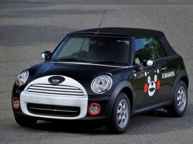 くまもん、車の「MINI」になったモン　ステッカーもあるモン