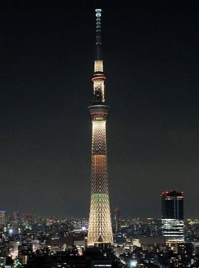 スカイツリーも「東京に決定」お祝い　「オリンピック」特別点灯中