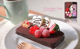 チョコケーキがのったiPhone5cケース　日本製の高品質が売り