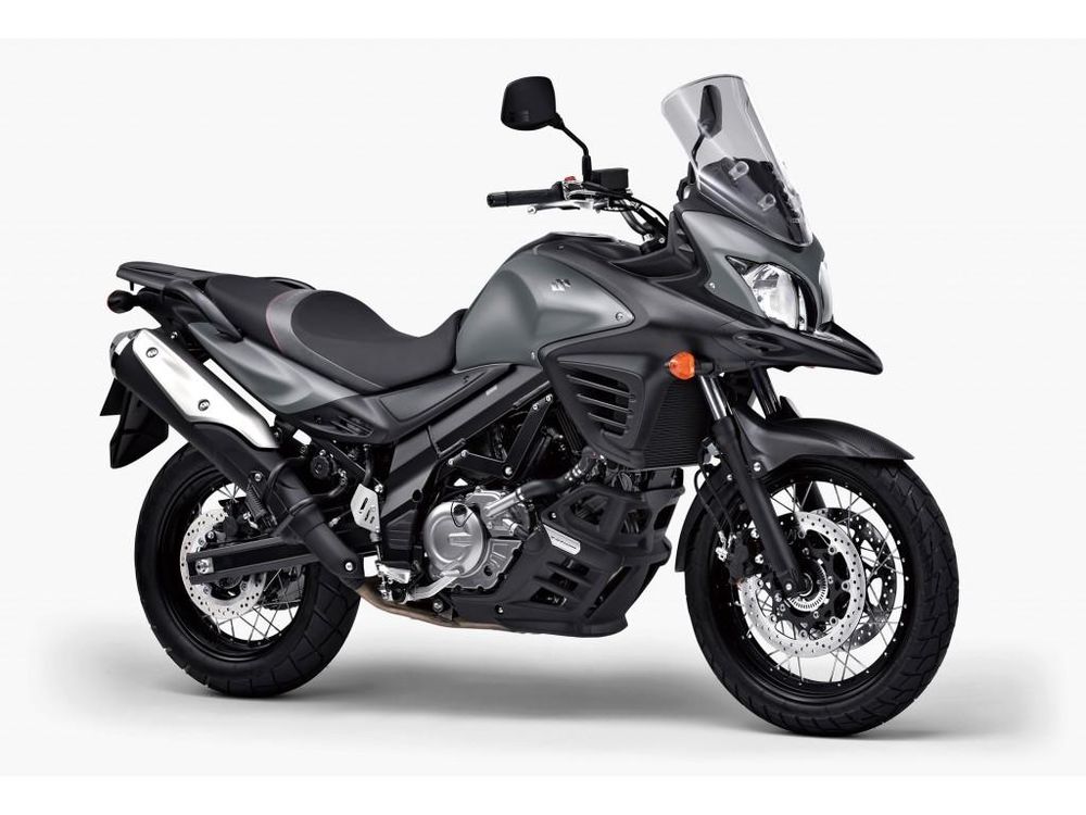 スズキの新型バイク「V-Strom650XT ABS」、冒険をイメージさせるフロントマスク採用