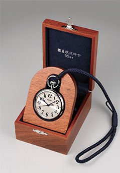 懐かしさと新しさと...セイコーから鉄道時計限定モデル　国産指定85周年記念