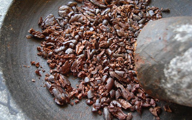 無印良品、「カカオからチョコレートを作る」ワークショップ開催