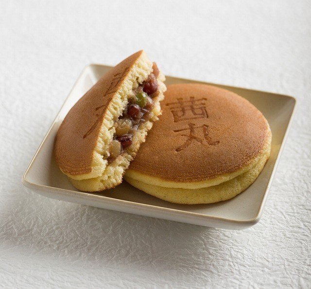 豆の食感にこだわり抜いた「どっさり豆どらやき」