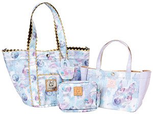 クリスタルボールとのコラボ商品　（C）1976, 2014 SANRIO CO., LTD.