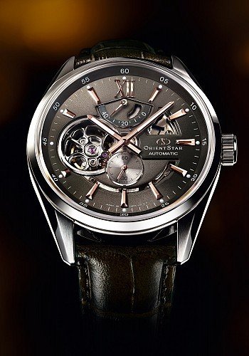 ダイヤルから覗く、機械式時計の魅力　オリエントスター新モデル発売