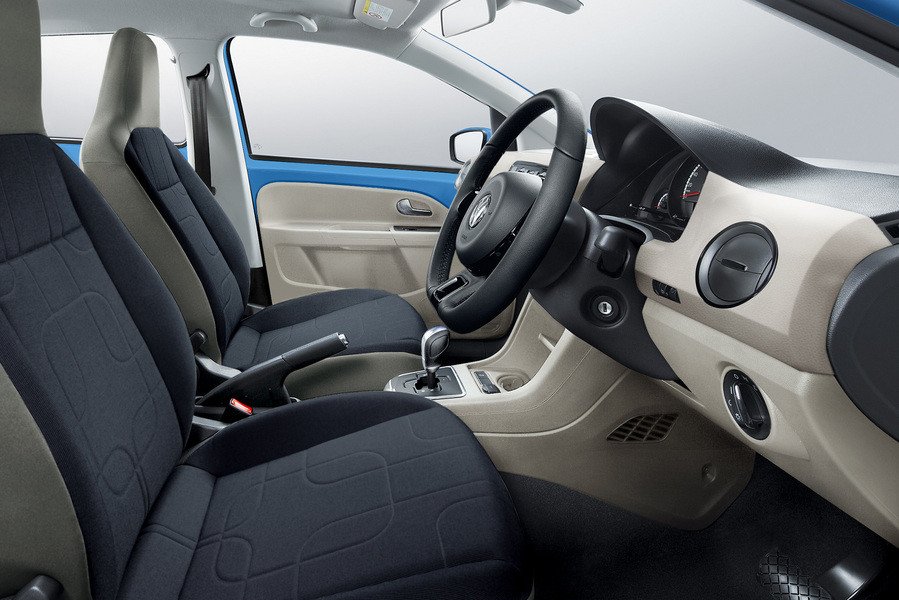 コーンフラワーブルーモデルのインテリア