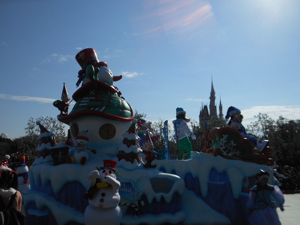 スノーマンも踊る