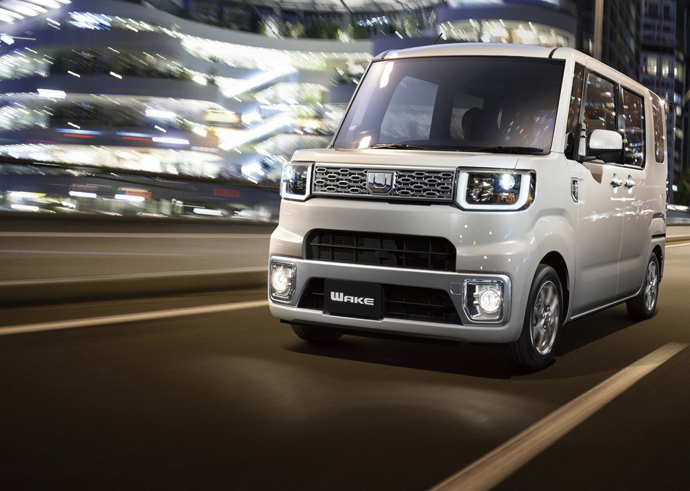 新型軽乗用車「ウェイク