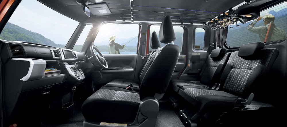 「ウェイク」内装イメージ