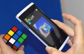 アプリで6面をそろえよう！　スマホでルービックキューブ