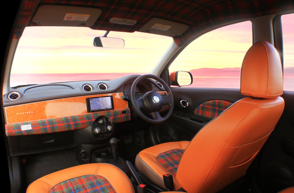 ハリスツイードをぜいたくに使用したインテリア