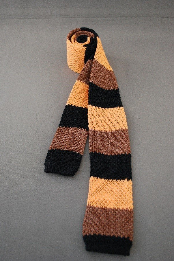 和紙を織り込んだオーダーニットタイ　自分だけのオリジナルスタイルを