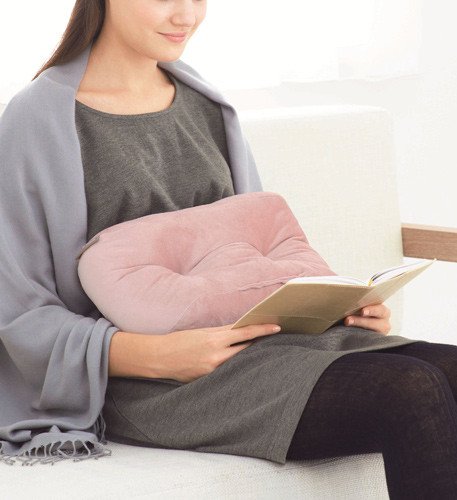 炭の面をあたためたい場所にあてて使用