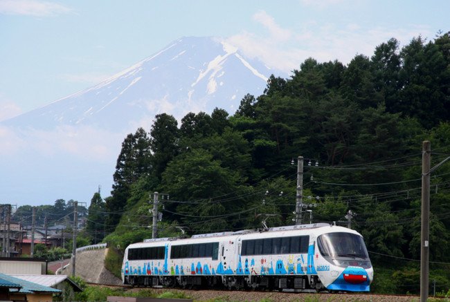 富士山エリア内での移動がスイスイに　富士急で3月14日からSuicaサービスがスタート