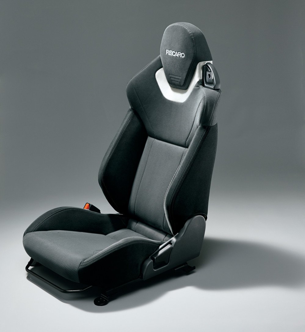 スポーツシート（ブラックインテリアパック）