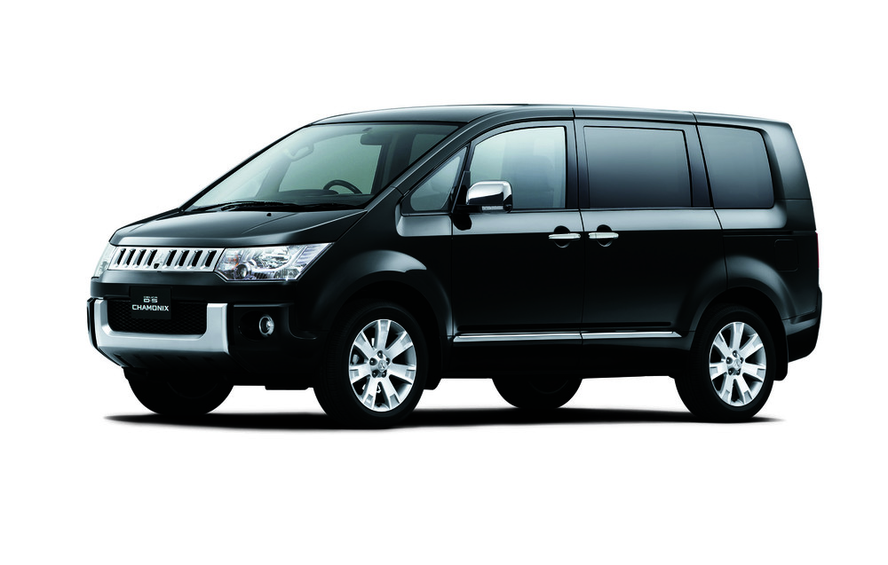 「デリカD：5 シャモニー」三菱自ミニバン特別仕様車　7インチ純正ナビを標準装備