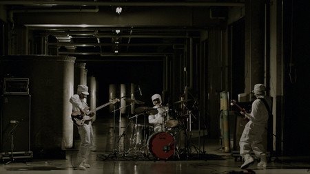 実際に味噌蔵で演奏する様子を収めたWEBCMも公開中