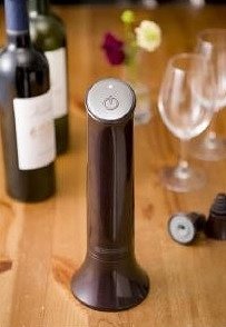 飲みかけのワインなどを真空保存できるキッチン家電