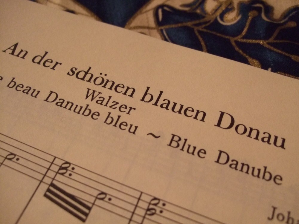 最初は、美しくも青くもなかった、ワルツ王の名曲