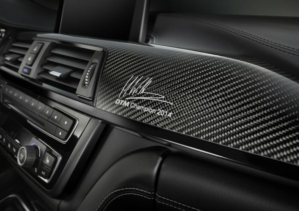 マルコ･ヴィットマン選手サイン付き専用カーボントリム