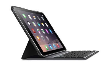 iPad用キーボード一体型ケース　幅広ピッチ、適度なストローク