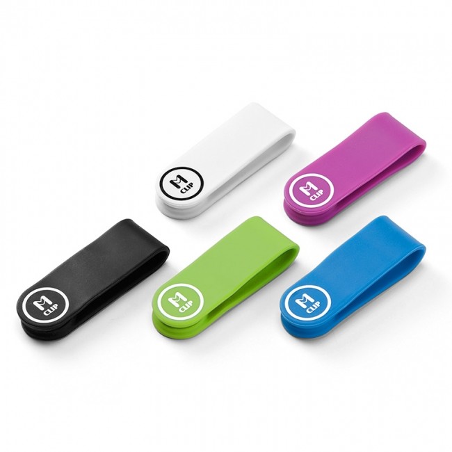 アイデア次第で様々な使い方が可能な万能ケーブルクリップ