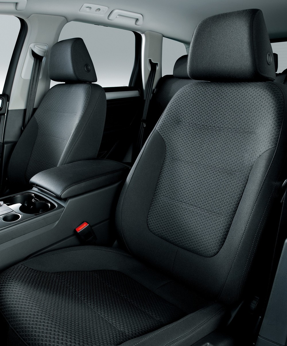 トゥアレグV6 ファブリックシート